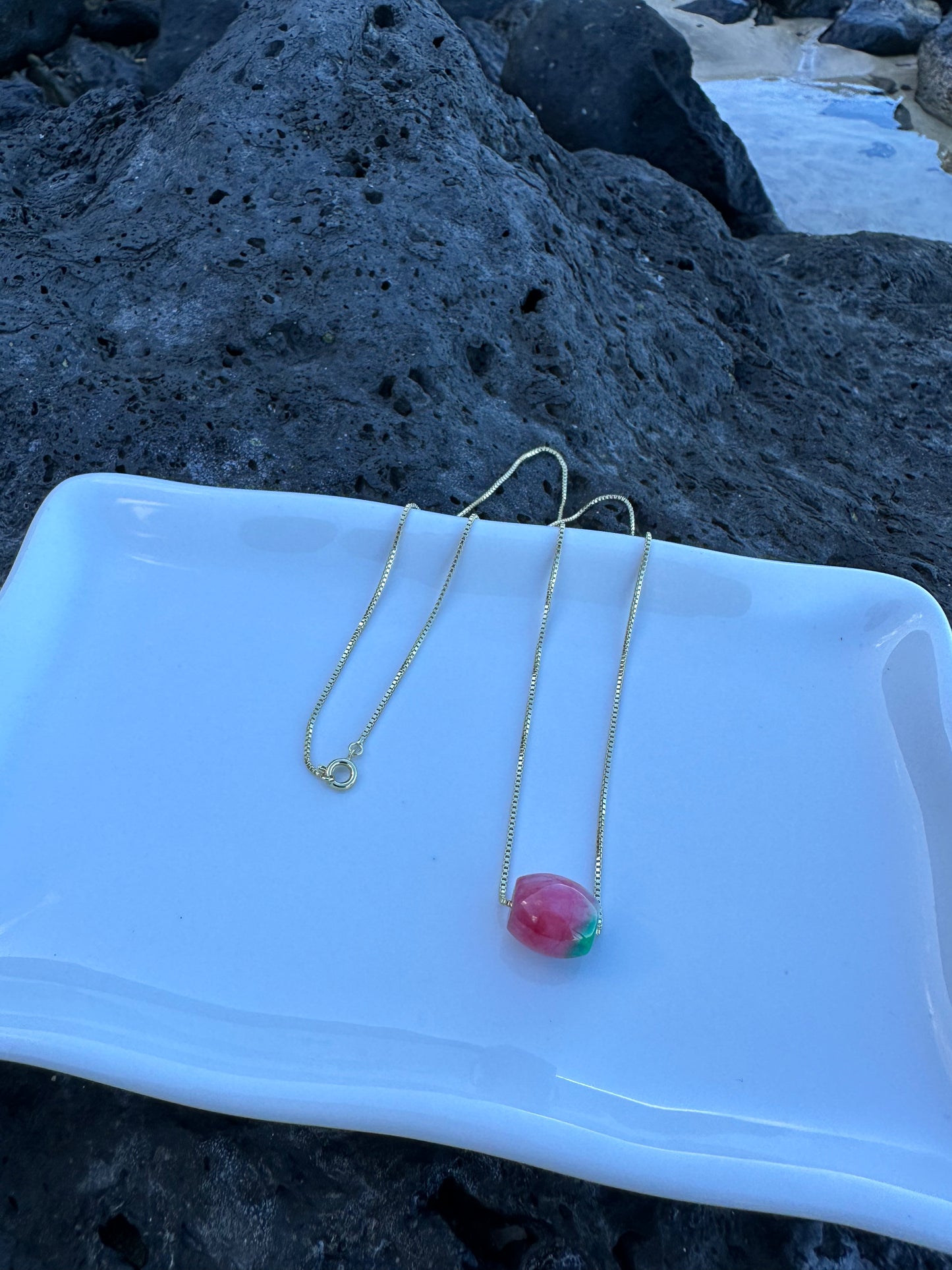 Floating Burmese x Dainty Box Chain